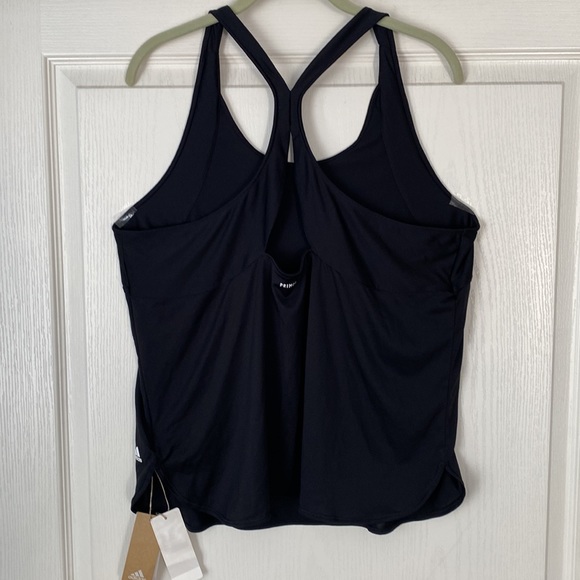 Adidas top - Picture 3 of 4